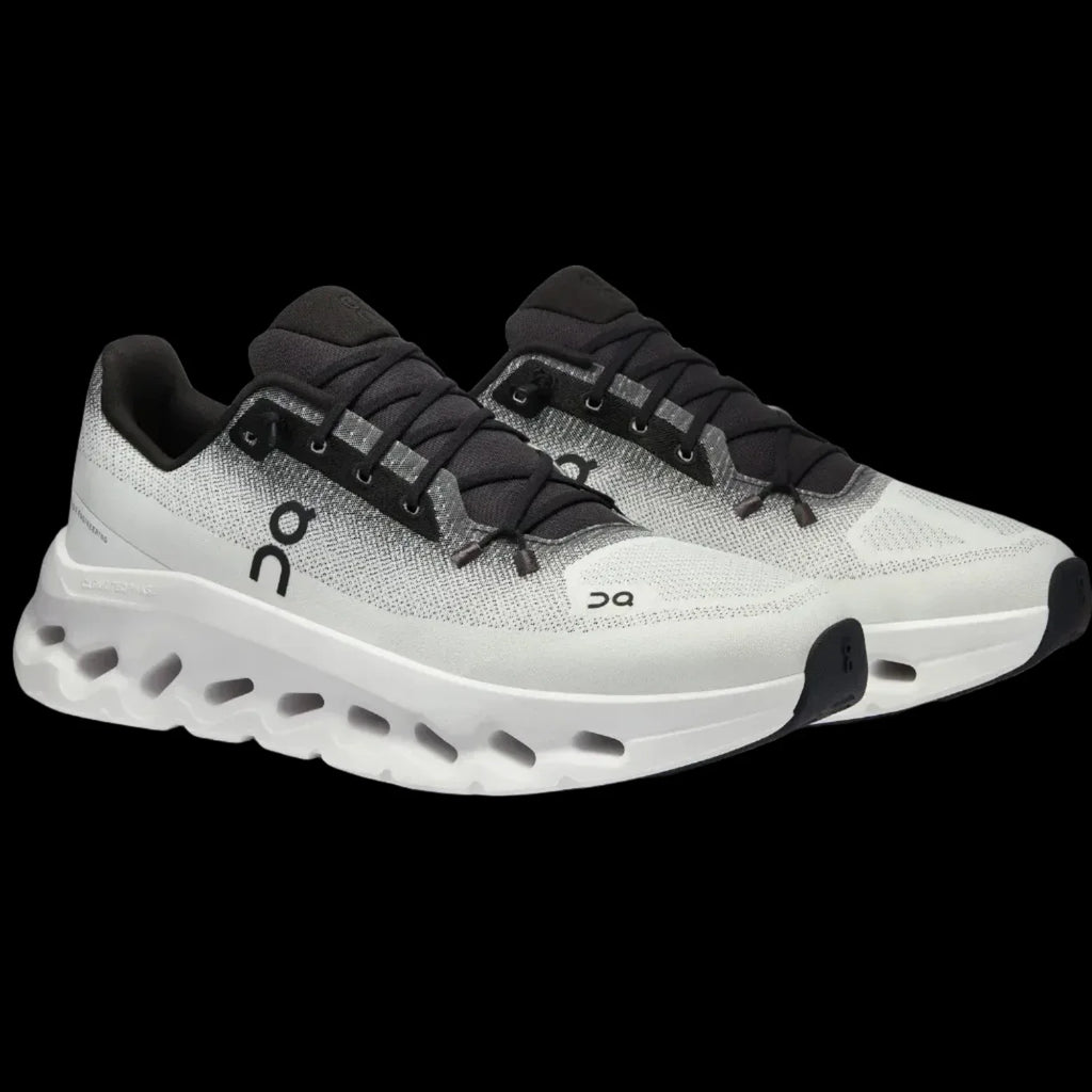 On Cloudtilt Running Shoe